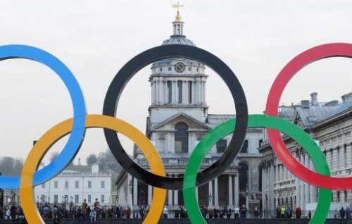 Vòng tròn biểu tượng Olympic London ở Anh.